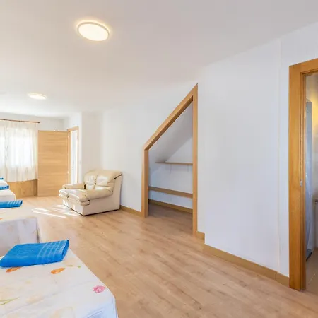 Gargantas De Gredos Holiday home Burgohondo
