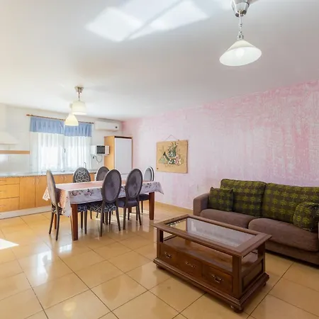 Holiday home Gargantas De Gredos Burgohondo